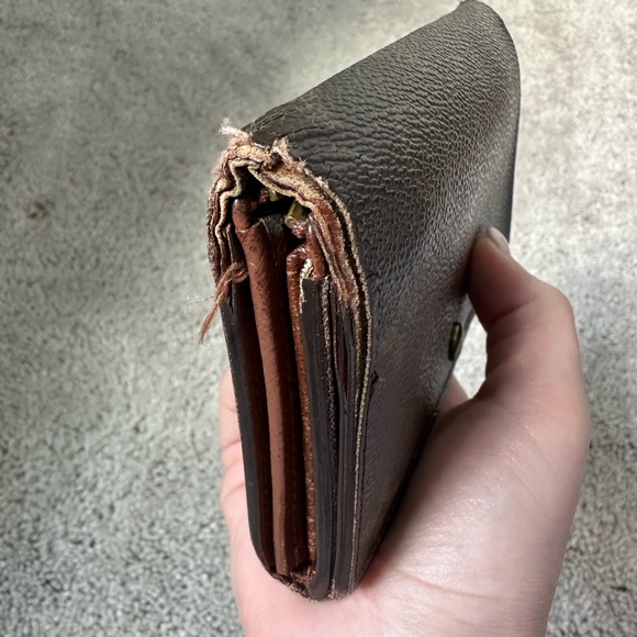 Louis Vuitton Monogram Tressor Wallet - Picture 9 of 14